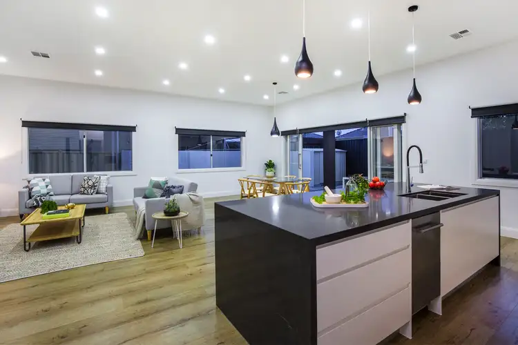 Fifth view of Homely house listing, 302 Milleara Road, Avondale Heights VIC 3034