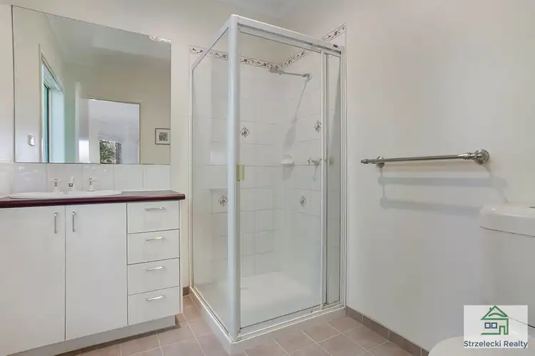 Sixth view of Homely house listing, 10 Rotheram Court, Trafalgar VIC 3824