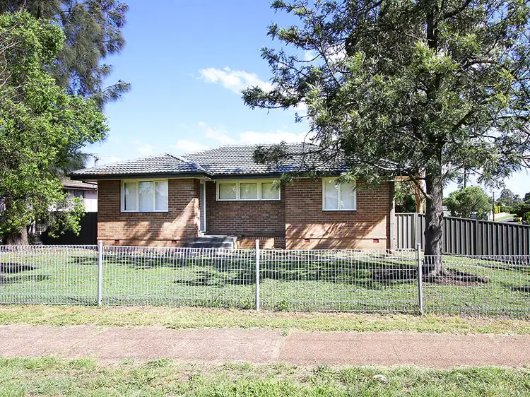 19 Wentworth Avenue, Singleton NSW 2330