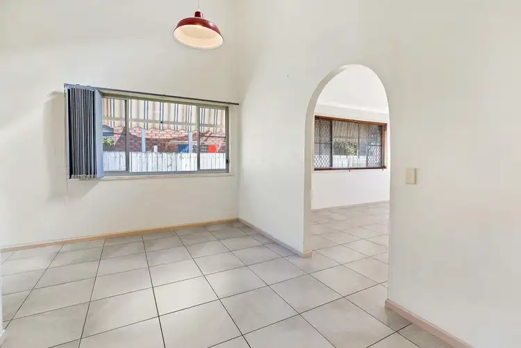 Sixth view of Homely unit listing, 4/119 Sunshine Bvd, Mermaid Waters QLD 4218