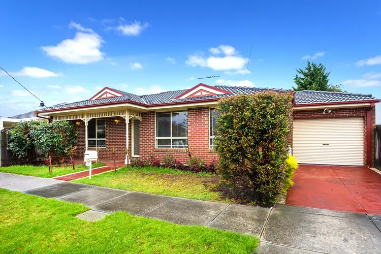 19 Davis Avenue, Avondale Heights VIC 3034