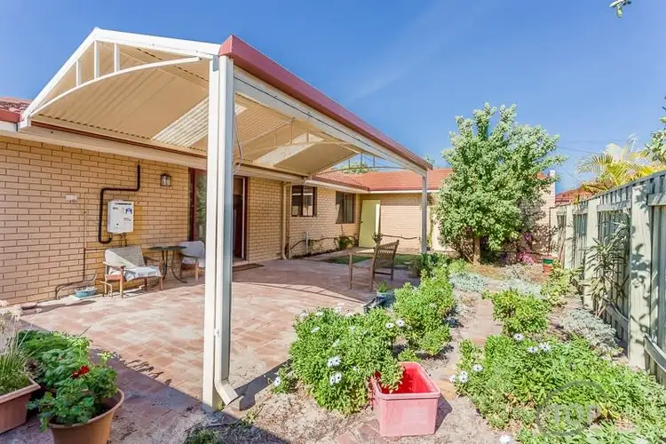 182 Corinthian Rd E, Riverton WA 6148