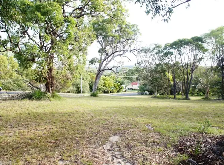 6 Queen Elizabeth Dr, Cooloola Cove QLD 4580
