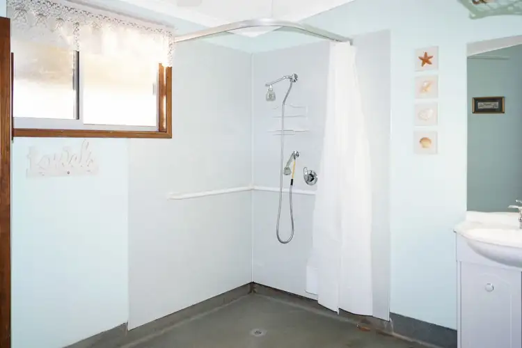 Sixth view of Homely house listing, 4 Victoria St, Mooroopna VIC 3629