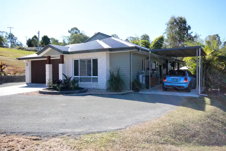 231-233 Wellington Bundock Dr, Kooralbyn QLD 4285
