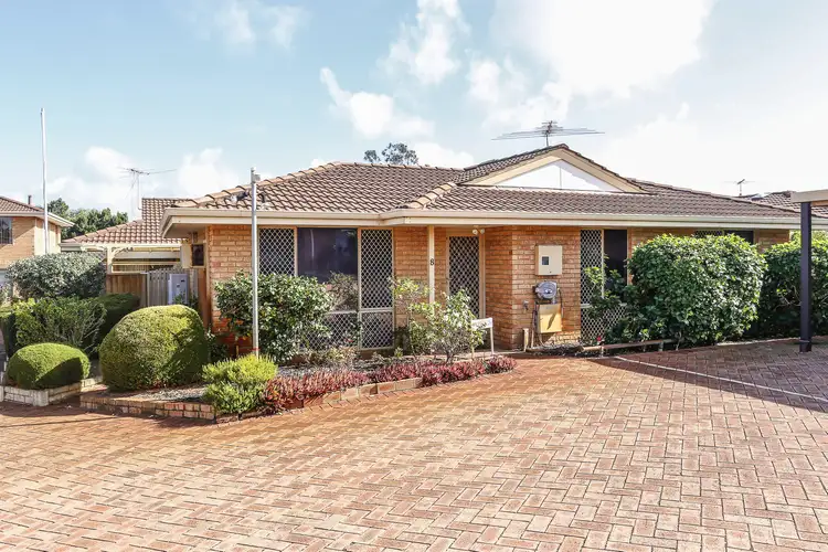 8/28 Marangaroo Dr, Marangaroo WA 6064