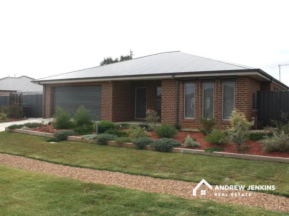 Main view of Homely house listing, 5 Cosmo Dr, Cobram VIC 3644