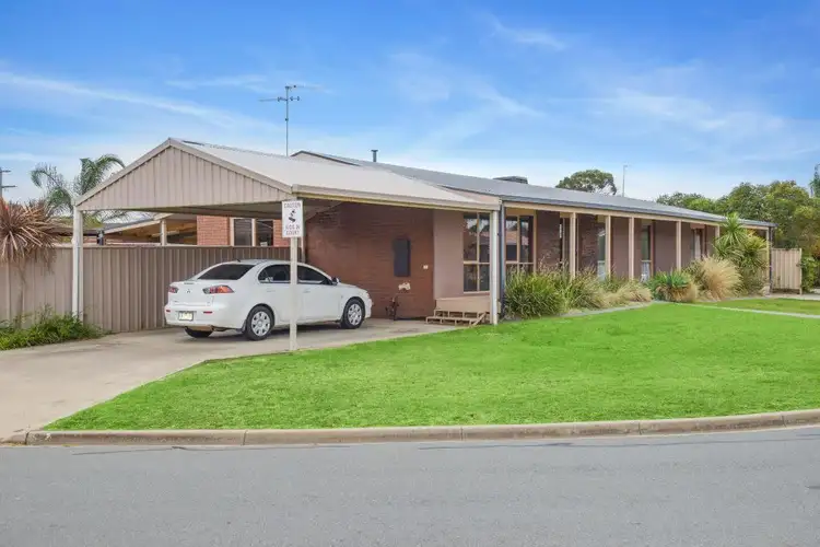 Second view of Homely house listing, 3 Lilley Ct, Shepparton VIC 3630