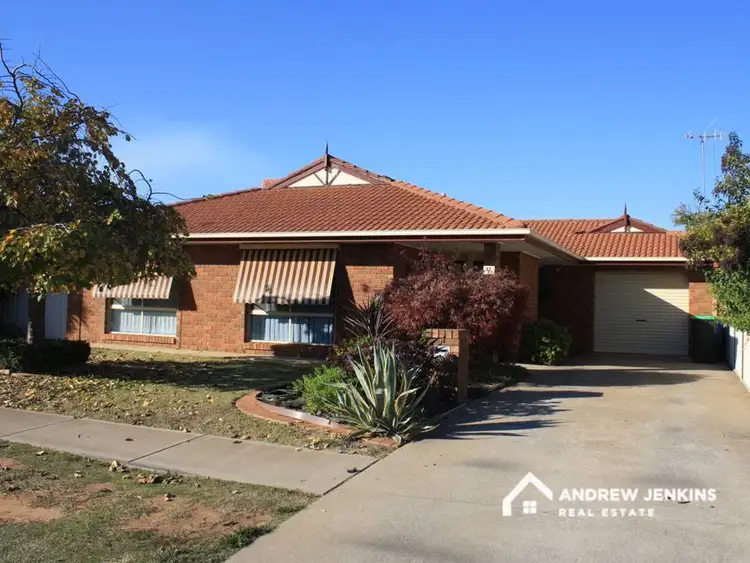 2A Apricot Cct, Cobram VIC 3644