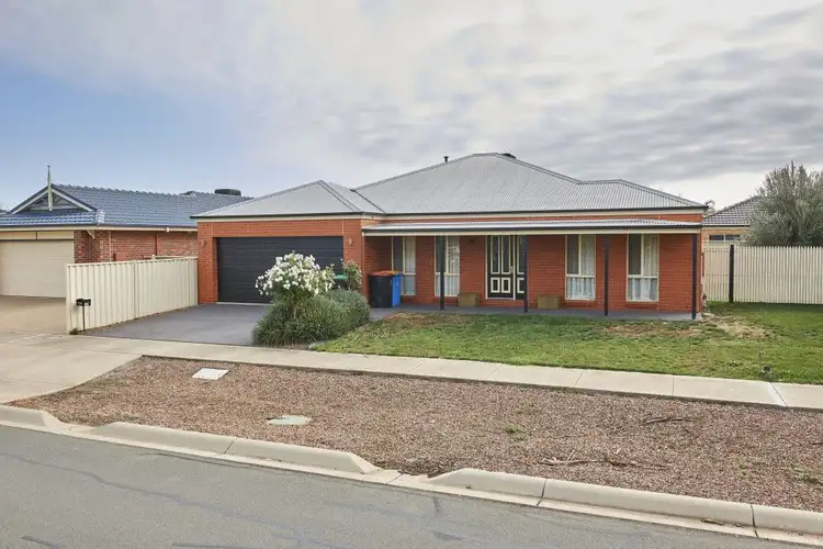 10A Bellemara Dr, Mooroopna VIC 3629