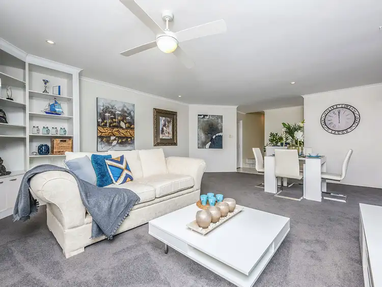 5 Nigel St, Redbank Plains QLD 4301