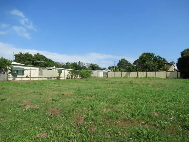 24 Kings Road, Russell Island QLD 4184
