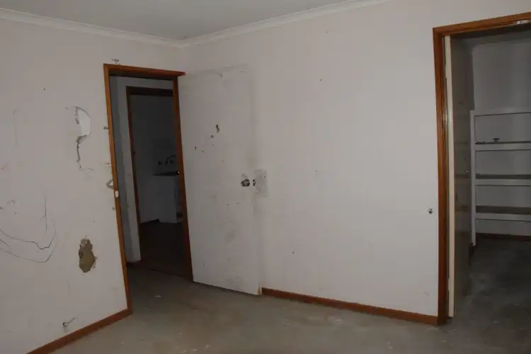 Seventh view of Homely house listing, 8 Ducat Ct, Mooroopna VIC 3629