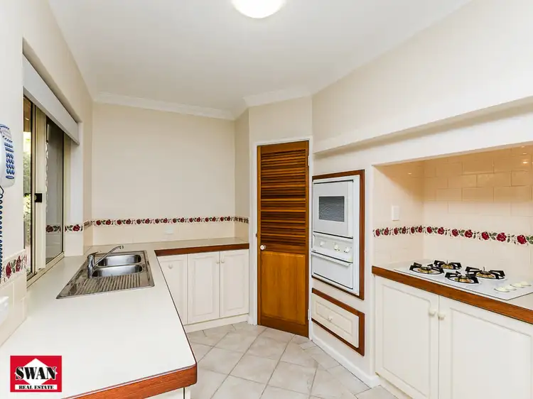 6a Thaxted Place, Swan View WA 6056