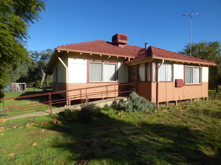 60 Sandspring Road, Toodyay WA 6566