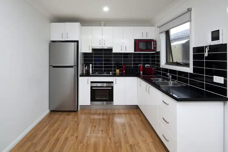 Fifth view of Homely apartment listing, 6/34-36 Hawthorn Road, Doveton VIC 3177