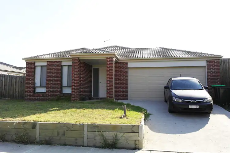 33 Churinga Drive, Churchill VIC 3842