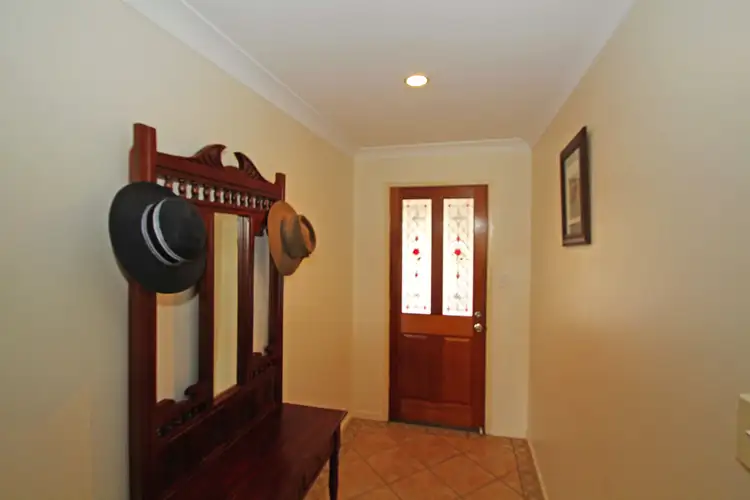 11 Matthew Jones Dr, Rosenthal Heights QLD 4370
