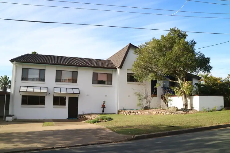 285 Elizabeth Ave, Clontarf QLD 4019