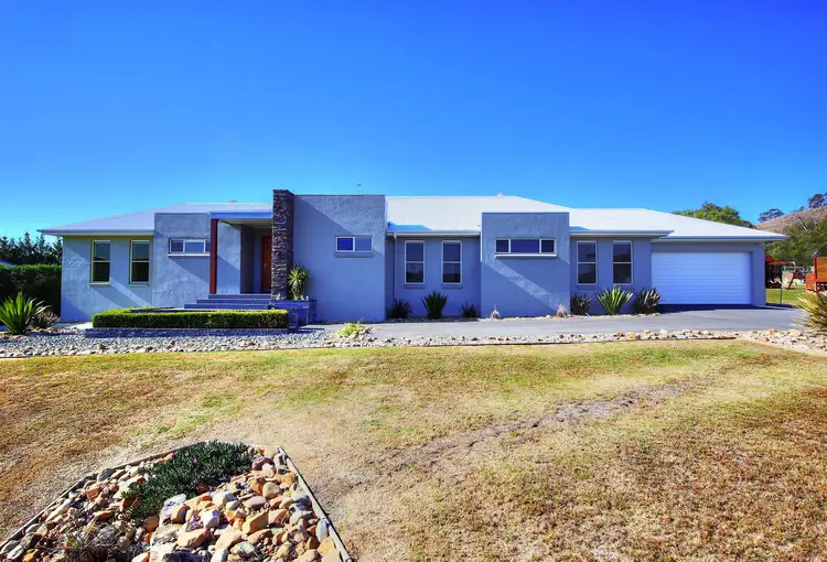 4 Stargard Cres, Picton NSW 2571