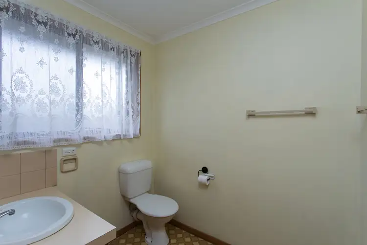 Fifth view of Homely unit listing, Unit 4/416 Forest St, Wendouree VIC 3355