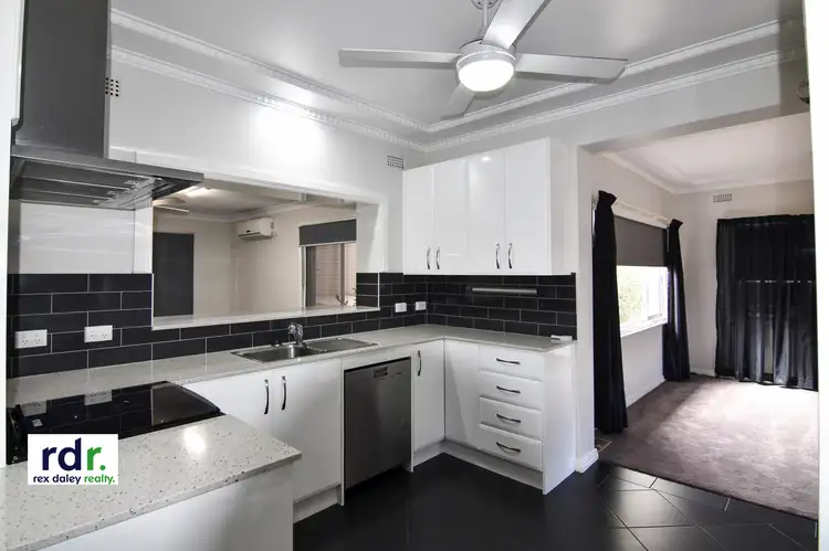 39 Herbert Street, Inverell NSW 2360