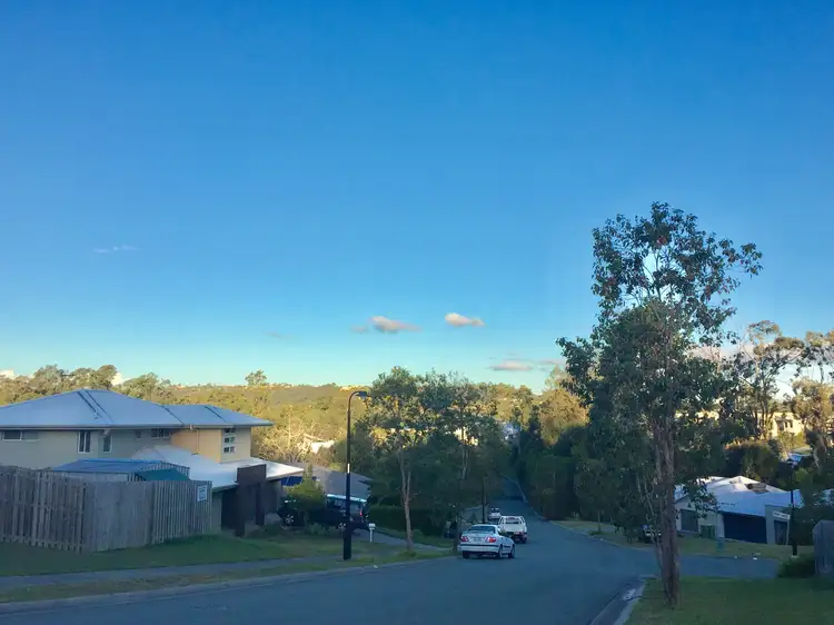 10 Harriet Lane, Oxenford QLD 4210
