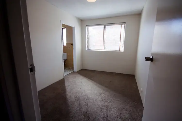 Sixth view of Homely unit listing, Unit 4/3 Mowatt St, Queanbeyan East NSW 2620