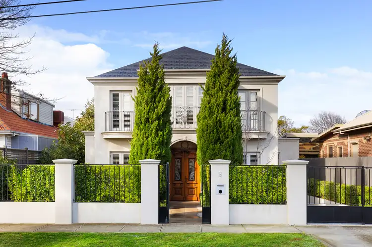 9 Kerferd St, Hampton VIC 3188
