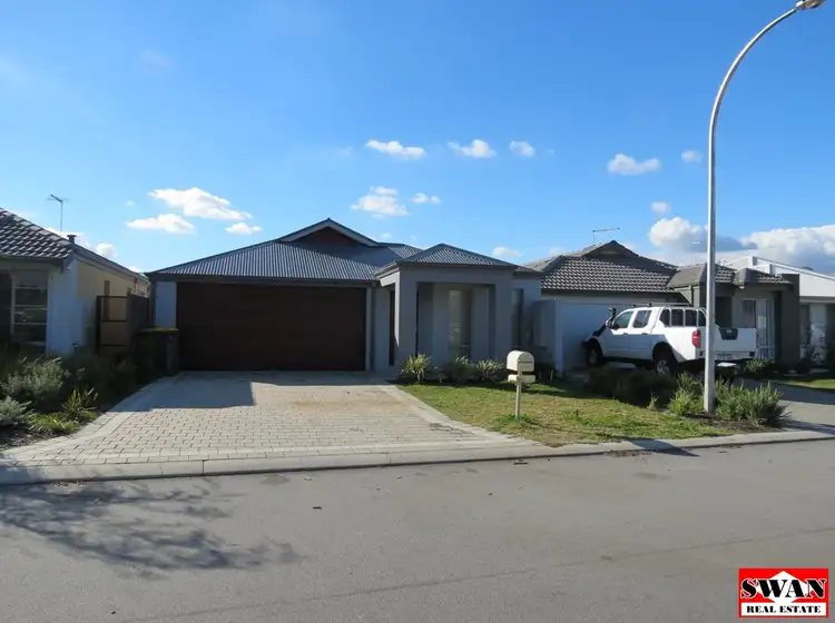 6 Hoveton Cct, Aveley WA 6069