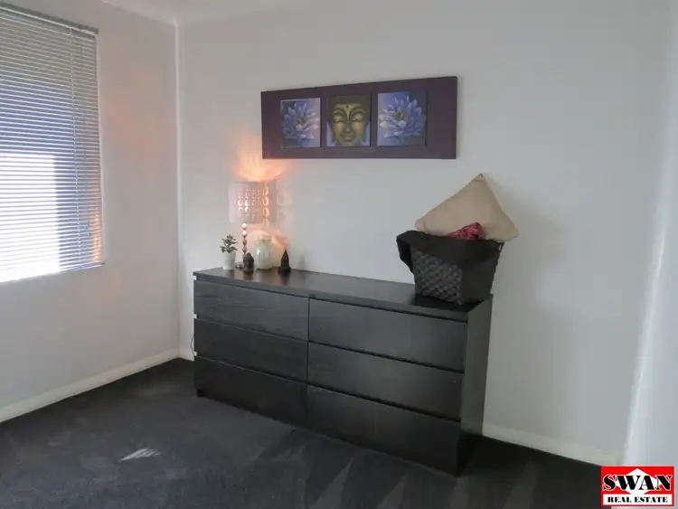 Fifth view of Homely house listing, 6 Hoveton Cct, Aveley WA 6069