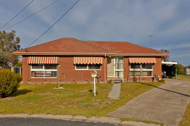 2 Mactrebley Place, Culcairn NSW 2660