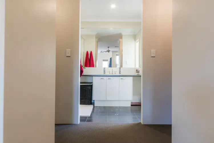 Sixth view of Homely house listing, 25 Epidote Loop, Dalyellup WA 6230