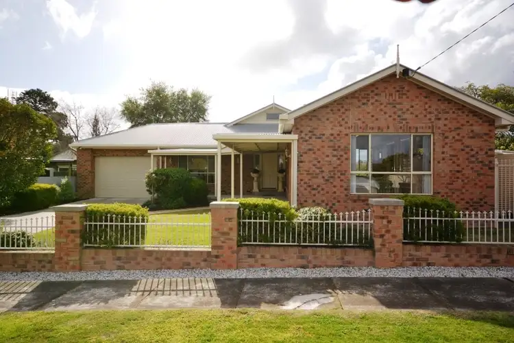 2 Elizabeth St, Stawell VIC 3380