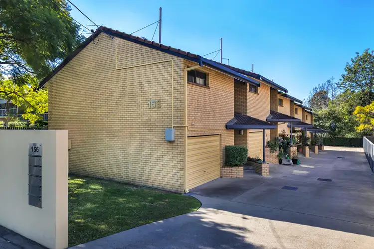 Main view of Homely unit listing, Unit 4/156 Clarence Rd, Indooroopilly QLD 4068