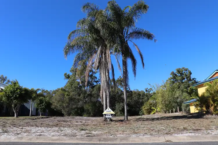 5 Ocean View Dr, Woodgate QLD 4660