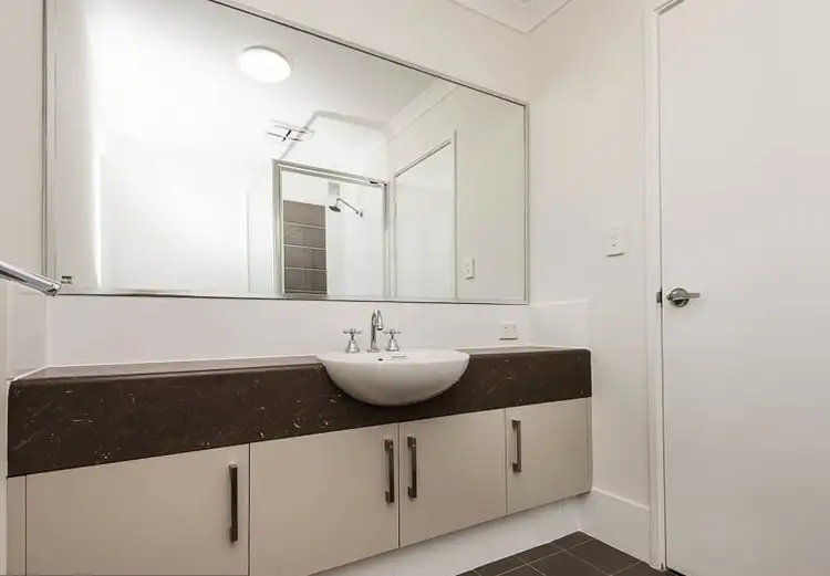 Sixth view of Homely house listing, 3 Beetzee Way, Champion Lakes WA 6111