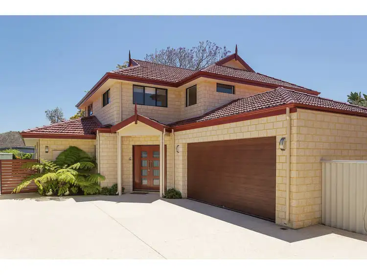 14a Bricknell Road, Attadale WA 6156