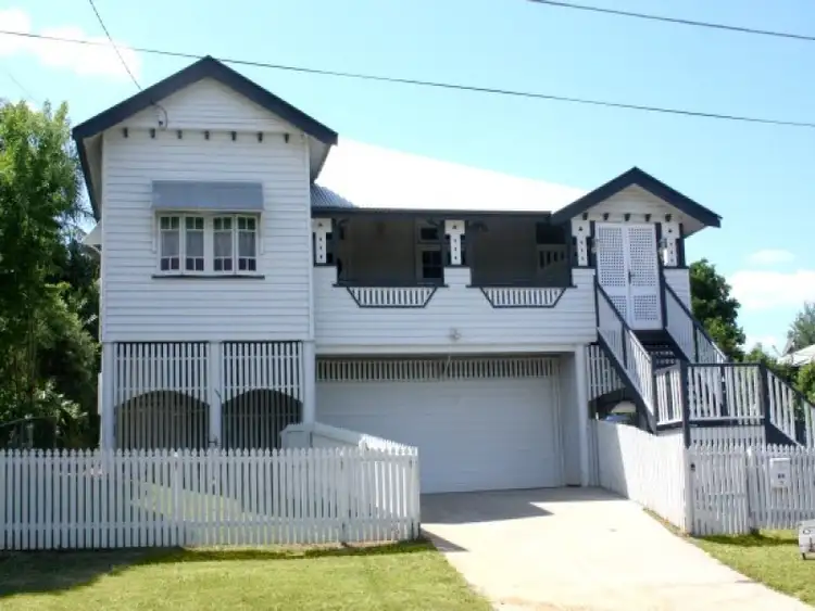 35 Smith St, North Ipswich QLD 4305