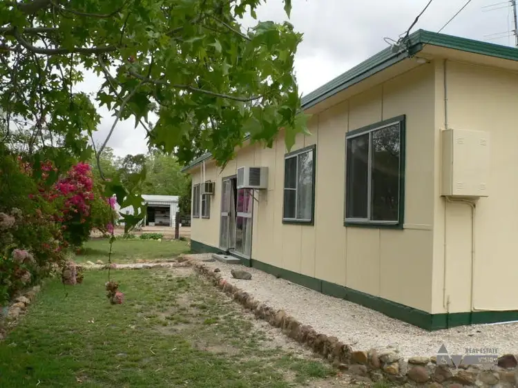91 River Road, Sapphire QLD 4702