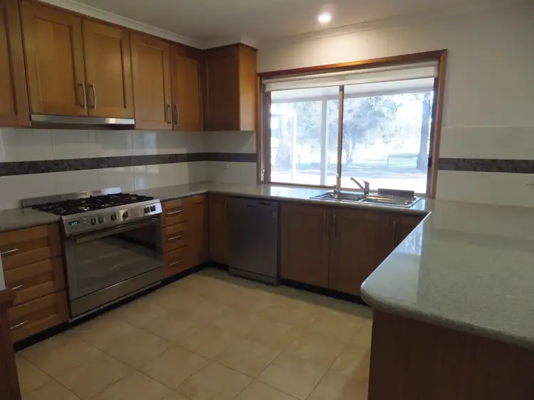 Fifth view of Homely house listing, 14 Phillips Lane, Bairnsdale VIC 3875