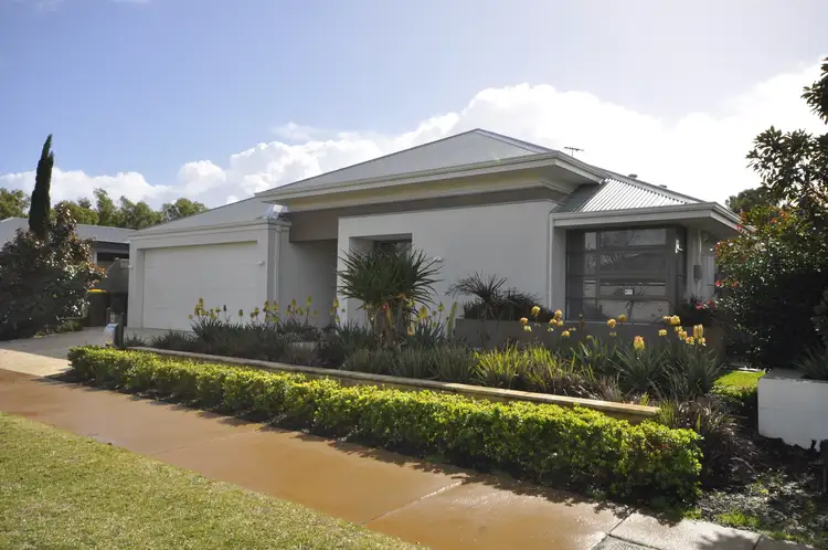 12 Hutchinson Boulevard, Byford WA 6122