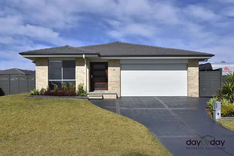 16 Bimbimie St, Fletcher NSW 2287