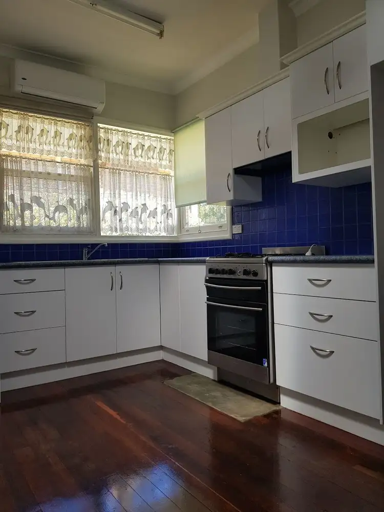 58 Bromley Rd St, Hilton WA 6163