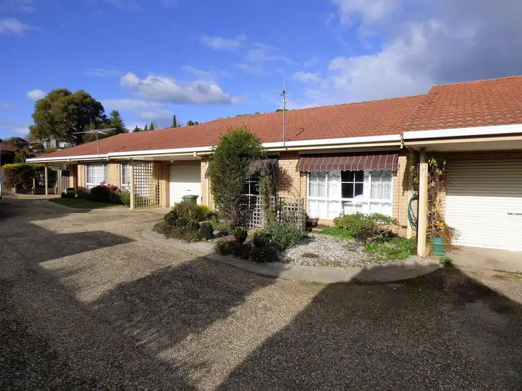 Main view of Homely unit listing, Unit 5/1 Elgin St, Myrtleford VIC 3737