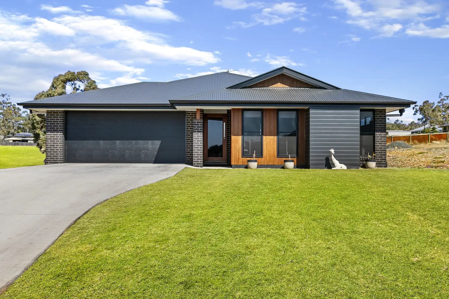 Main view of Homely house listing, 2 Coucal Court, Meringandan West QLD 4352