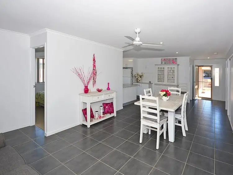 Second view of Homely house listing, 9 Parakeet Circuit, Kawungan QLD 4655