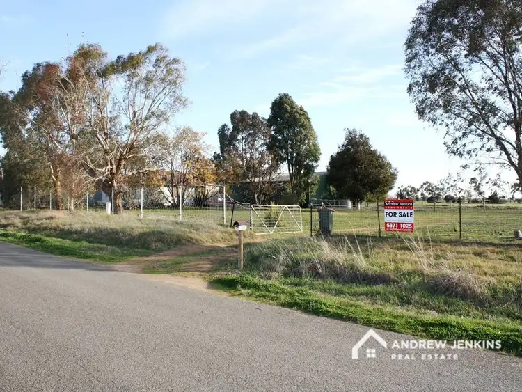 664 Campbell Rd, Cobram VIC 3644