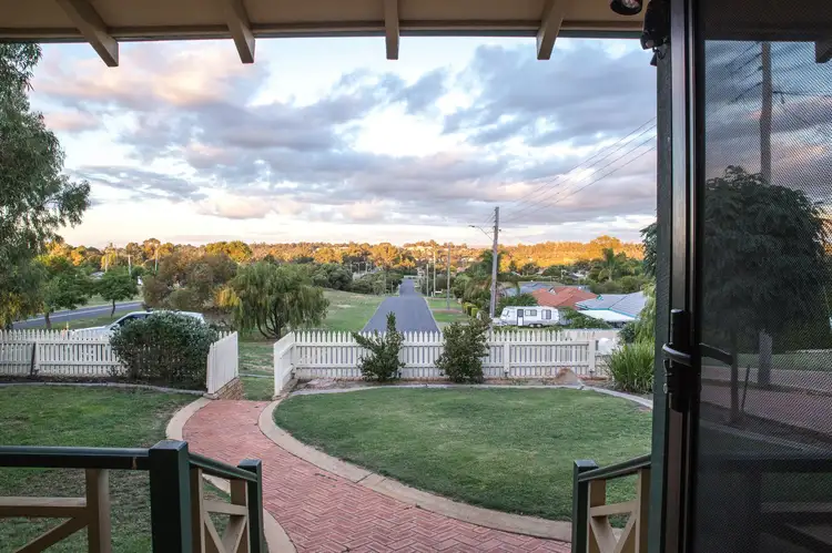 1 Cranbrook Way, Usher WA 6230