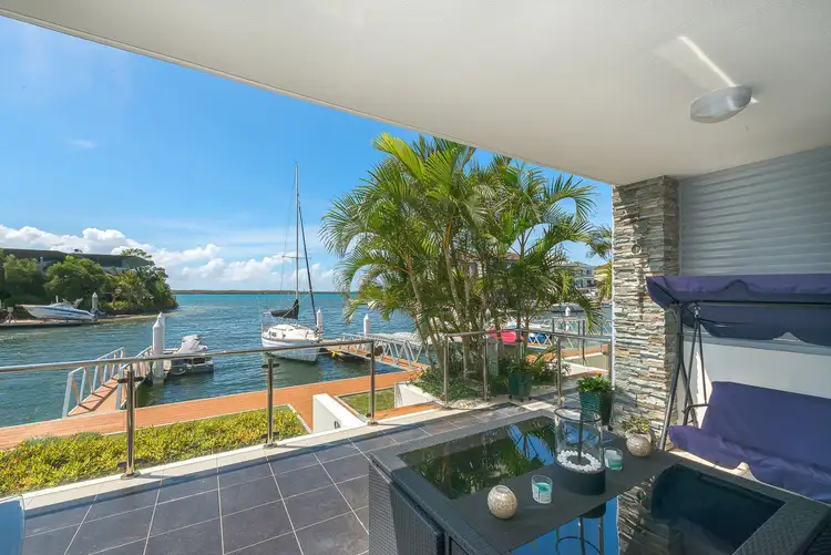 4/27-29 Madang Crescent, Runaway Bay QLD 4216